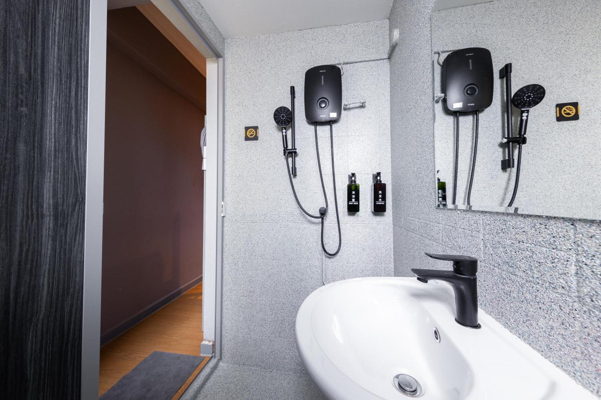 D'Nova Hotel Kallang สิงคโปร์ ภายนอก รูปภาพ